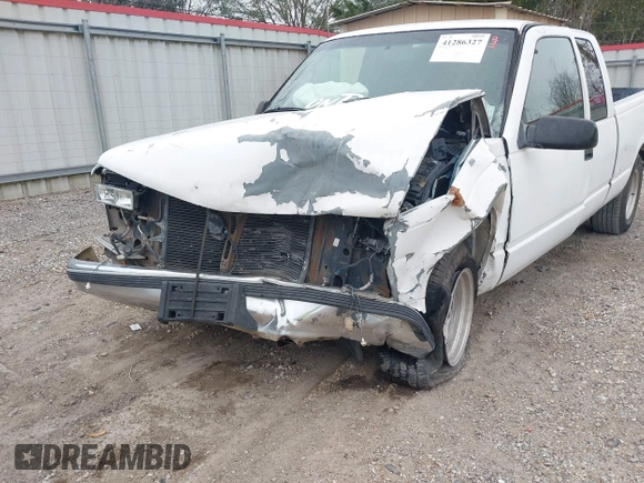 1998 Chevrolet Silverado 1500 with VIN 2GCEC19M2W1244285, listed as a IAAI auction lot 41286327 with 286,391 mi miles and . Bid and sale history available at DreamBid. Image 6.