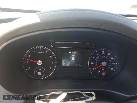 2019 Kia Sorento LX with VIN 5XYPG4A3XKG513733, listed as a Copart auction lot 53530915 with 172,370 mi miles and Non Repairable. Bid and sale history available at carsss.com. Image 9.