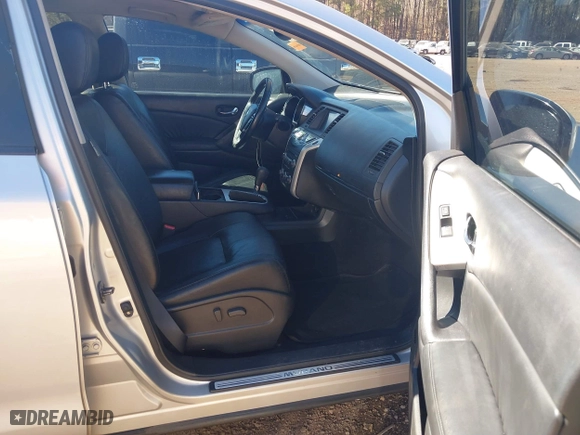 2010 Nissan Murano SL with VIN JN8AZ1MW4AW136892, listed as a IAAI auction lot 41675308 with 199,233 mi miles. Bid and sale history available at carsss.com. Image 5.