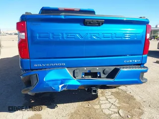 2022 Chevrolet Silverado 1500 Custom with VIN 3GCPDBEK3NG631658, listed as a IAAI auction lot 41647603 with 1 mi miles. Bid and sale history available at carsss.com. Image 6.