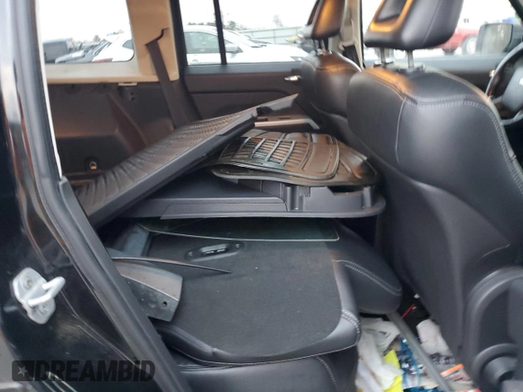 2008 Jeep Patriot Limited with VIN 1J8FT48W48D784052, listed as a Copart auction lot 84466004 with 124,667 mi miles and Salvage Title. Bid and sale history available at DreamBid. Image 11.