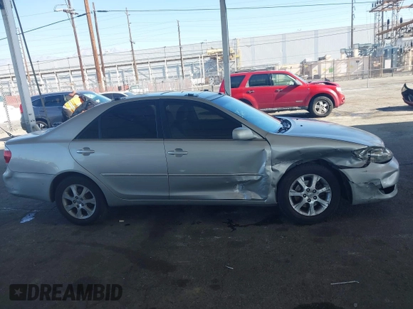 2005 Toyota Camry LE with VIN 4T1BF32K35U593310, listed as a IAAI auction lot 41997349 with 346,020 mi miles and . Bid and sale history available at DreamBid. Image 14.
