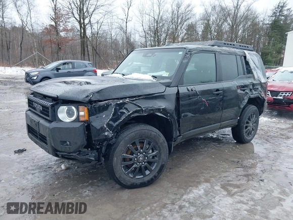 2024 Toyota Land Cruiser z VIN JTEABFAJ6RK007928, wystawiony jako IAAI lot #41575919 z przebiegiem 9282 mil mil oraz . Historia ofert i sprzedaży dostępna na DreamBid. Obrazek 6.
