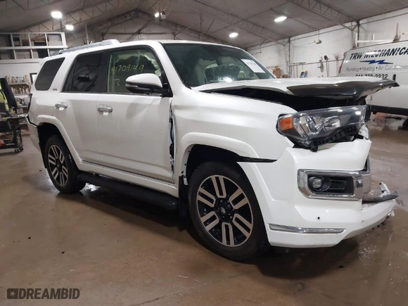 2022 Toyota 4Runner Limited with VIN JTEKU5JRXN6086313, listed as a IAAI auction lot 41709149 with 19,451 mi miles. Bid and sale history available at carsss.com. Image 1.