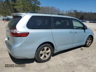 2017 Toyota Sienna LE Auto Access Seat with VIN 5TDKZ3DC5HS798928, listed as a Copart auction lot 50692595 with 282,158 mi miles and Salvage Title. Bid and sale history available at carsss.com. Image 3.