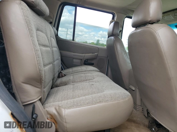 2002 Ford Explorer XLS z VIN 1FMZU62E72UC69109, wystawiony jako Copart lot #55842495 z przebiegiem 338 379 mil mil oraz Szkoda całkowita • Salvage title. Historia ofert i sprzedaży dostępna na DreamBid. Obrazek 11.