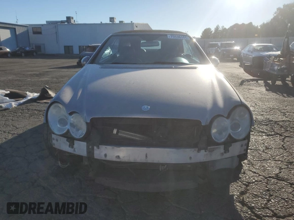 2005 Mercedes-Benz CLK 500 with VIN WDBTK75J05F137914, listed as a Copart auction lot 75536144 with 180,876 mi miles and Clean Title. Bid and sale history available at DreamBid. Image 5.