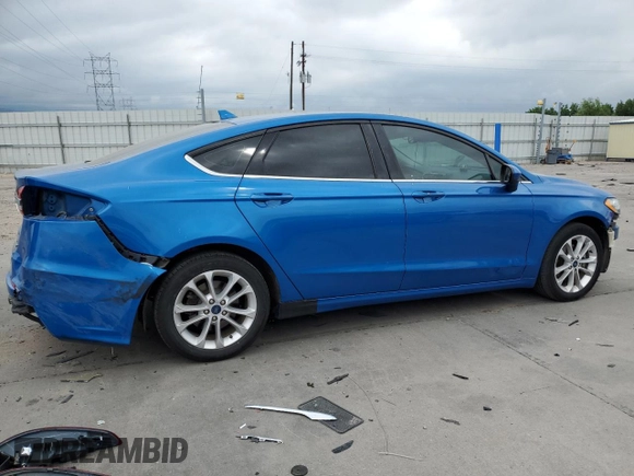2020 Ford Fusion SE with VIN 3FA6P0LUXLR266057, listed as a Copart auction lot 61154555 with 97,536 mi miles and Non repairable. Bid and sale history available at DreamBid. Image 3.