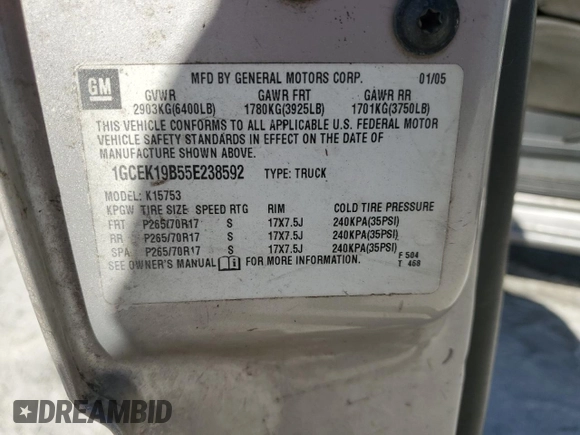 2005 Chevrolet Silverado 1500 Z71 z VIN 1GCEK19B55E238592, wystawiony jako Copart lot #56927965 z przebiegiem Nie podano mil oraz Szkoda całkowita • Salvage title. Historia ofert i sprzedaży dostępna na DreamBid. Obrazek 13.