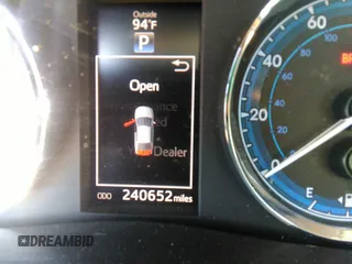 2017 Toyota Corolla L z VIN 2T1BURHE3HC813738, wystawiony jako IAAI lot #37140043 z przebiegiem 240 652 mil mil oraz . Historia ofert i sprzedaży dostępna na DreamBid. Obrazek 15.