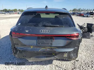 2025 Audi Q6 e-tron Premium Plus z VIN WA124BGF4SA016972, wystawiony jako Copart lot #47431915 z przebiegiem Nie podano mil oraz Nie do naprawy. Historia ofert i sprzedaży dostępna na DreamBid. Obrazek 6.