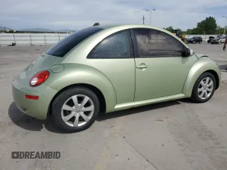 2008 Volkswagen Beetle S z VIN 3VWRW31C48M510132, wystawiony jako Copart lot #56692935 z przebiegiem 125 154 mil mil oraz Szkody całkowita. Historia ofert i sprzedaży dostępna na DreamBid. Obrazek 3.