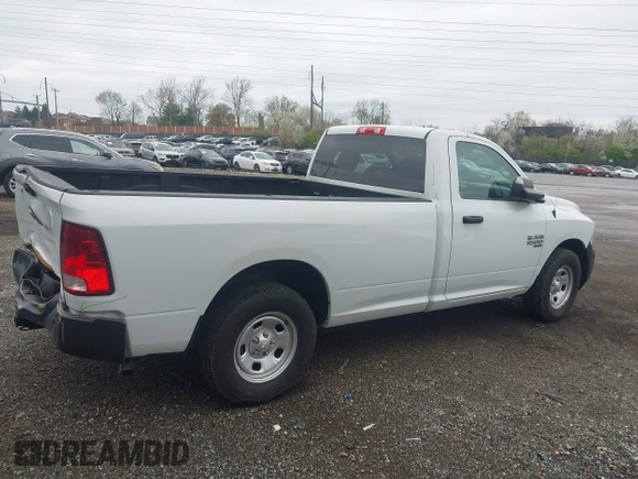 2022 Ram 1500 Tradesman z VIN 3C6JR6DG4NG330058, wystawiony jako IAAI lot #41903518 z przebiegiem 41 210 mil mil oraz . Historia ofert i sprzedaży dostępna na DreamBid. Obrazek 17.