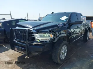 2022 Ram 2500 Laramie z VIN 3C6UR5FL6NG361636, wystawiony jako IAAI lot #42331483 z przebiegiem 58 812 mil mil oraz . Historia ofert i sprzedaży dostępna na DreamBid. Obrazek 18.
