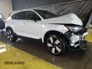 2023 Volvo C40 Recharge Pure Electric Ultimate with VIN YV4ED3GM6P2066097, listed as a Copart auction lot 80301104 with 43,982 mi miles and Salvage Title. Bid and sale history available at carsss.com. Image 4.