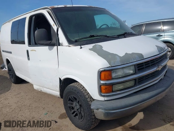 2002 Chevrolet City Express Cargo z VIN 1GCEG15W121226906, wystawiony jako IAAI lot #41882849 z przebiegiem 184 790 mil mil oraz . Historia ofert i sprzedaży dostępna na DreamBid. Obrazek 1.