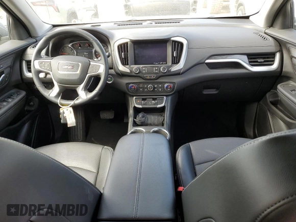 2024 GMC Terrain SLT z VIN 3GKALVEG5RL224500, wystawiony jako Copart lot #57138525 z przebiegiem 6 152 mil mil oraz Czysty tytuł • Clean title. Historia ofert i sprzedaży dostępna na DreamBid. Obrazek 8.