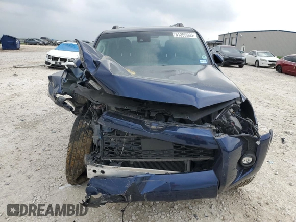 2021 Toyota 4Runner SR5 z VIN JTEMU5JR4M5917821, wystawiony jako Copart lot #51359905 z przebiegiem 77 403 mil mil oraz Szkoda całkowita • Salvage title. Historia ofert i sprzedaży dostępna na DreamBid. Obrazek 5.