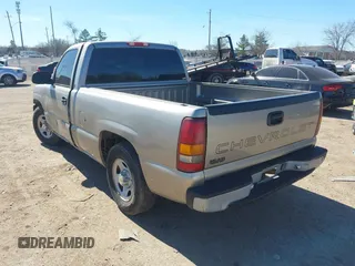 1999 Chevrolet Silverado 1500 with VIN 1GCEC14W7XZ212594, listed as a IAAI auction lot 41667439 with 209,911 mi miles. Bid and sale history available at carsss.com. Image 3.
