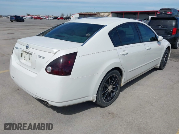 2006 Nissan Maxima 3.5 SE with VIN 1N4BA41E26C839944, listed as a IAAI auction lot 41827245 with 160,795 mi miles. Bid and sale history available at carsss.com. Image 4.