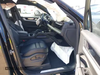 2024 Porsche Cayenne with VIN WP1AA2AY2RDA03634, listed as a IAAI auction lot 41746198 with 5,913 mi miles and . Bid and sale history available at DreamBid. Image 5.