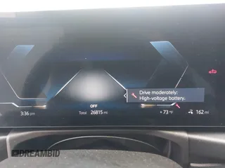 2023 BMW i4 eDrive40 z VIN WBY73AW02PFP24894, wystawiony jako IAAI lot #41097491 z przebiegiem 26 815 mil mil oraz . Historia ofert i sprzedaży dostępna na DreamBid. Obrazek 7.
