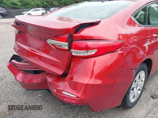 2020 Ford Fusion S с VIN 3FA6P0G77LR110627, выставлен на аукционе IAAI как лот 42269564 с пробегом 43 815 миль миль и . История ставок и продаж доступна на DreamBid. Изображение 17.