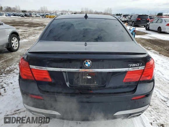 2010 BMW 7 Series 750i xDrive z VIN WBAKC6C56ACL67878, wystawiony jako Copart lot #45727215 z przebiegiem 251 789 mil mil oraz Szkoda całkowita • Salvage title. Historia ofert i sprzedaży dostępna na DreamBid. Obrazek 6.