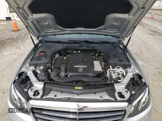 2019 Mercedes-Benz E-Class E 300 with VIN WDDZF4KB6KA635108, listed as a Copart auction lot 46332035 with 71,417 mi miles and Salvage Title. Bid and sale history available at carsss.com. Image 11.