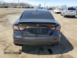 2023 Nissan Maxima SR with VIN 1N4AA6EV2PC507537, listed as a Copart auction lot 53750525 with 16,659 mi miles and Clean title. Bid and sale history available at DreamBid. Image 6.