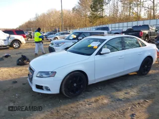 2009 Audi A4 z VIN WAUCF78K99N048720, wystawiony jako IAAI lot #41355260 z przebiegiem 147 435 mil mil oraz . Historia ofert i sprzedaży dostępna na DreamBid. Obrazek 17.