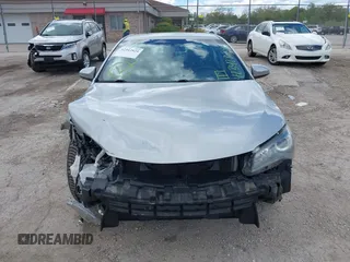 2015 Toyota Camry XLE z VIN 4T1BF1FK3FU956947, wystawiony jako IAAI lot #42342824 z przebiegiem 222 565 mil mil oraz . Historia ofert i sprzedaży dostępna na DreamBid. Obrazek 13.