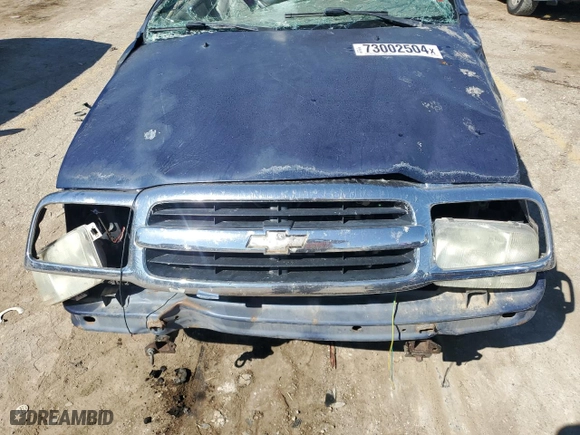 2001 Chevrolet Tracker LT with VIN 2CNBJ634216913905, listed as a Copart auction lot 73002504 with 0 mi miles and Non Repairable. Bid and sale history available at carsss.com. Image 13.