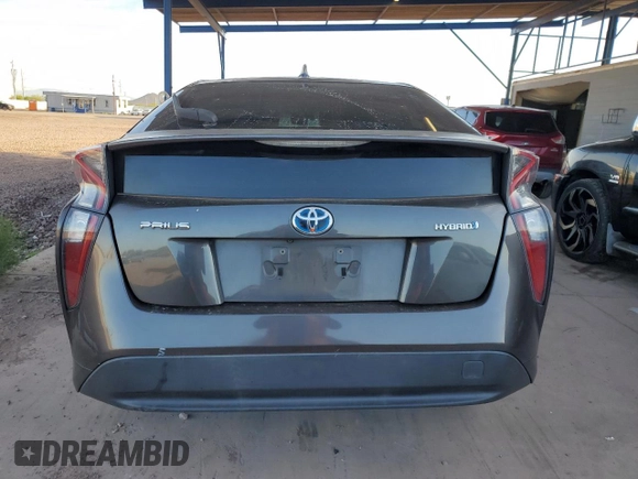 2016 Toyota Prius Four z VIN JTDKARFU0G3516517, wystawiony jako Copart lot #54998275 z przebiegiem Nie podano mil oraz Szkoda całkowita • Salvage title. Historia ofert i sprzedaży dostępna na DreamBid. Obrazek 6.