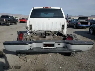 2005 Chevrolet Silverado 1500 Work Truck with VIN 1GCEC14X95Z110879, listed as a Copart auction lot 82676174 with 206,502 mi miles and Salvage Title. Bid and sale history available at carsss.com. Image 6.