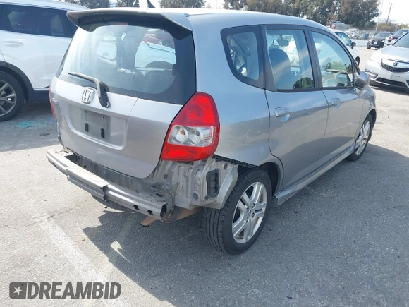 2007 Honda Fit Sport with VIN JHMGD38637S031947, listed as a IAAI auction lot 41613883 with 250,981 mi miles. Bid and sale history available at carsss.com. Image 4.