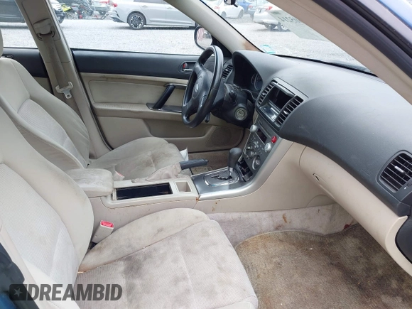 2007 Subaru Legacy Outback z VIN 4S4BP61C977333858, wystawiony jako IAAI lot #42605214 z przebiegiem 174 461 mil mil oraz . Historia ofert i sprzedaży dostępna na DreamBid. Obrazek 5.