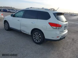 2014 Nissan Pathfinder S with VIN 5N1AR2MM7EC689345, listed as a IAAI auction lot 41868799 with 101,068 mi miles. Bid and sale history available at carsss.com. Image 3.