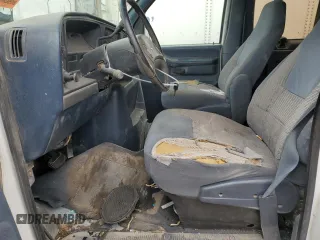 1993 Ford Econoline Wagon Super Custom z VIN 1FBJS31H9PHA49377, wystawiony jako Copart lot #45554655 z przebiegiem Nie podano mil oraz Szkoda całkowita • Salvage title. Historia ofert i sprzedaży dostępna na DreamBid. Obrazek 7.