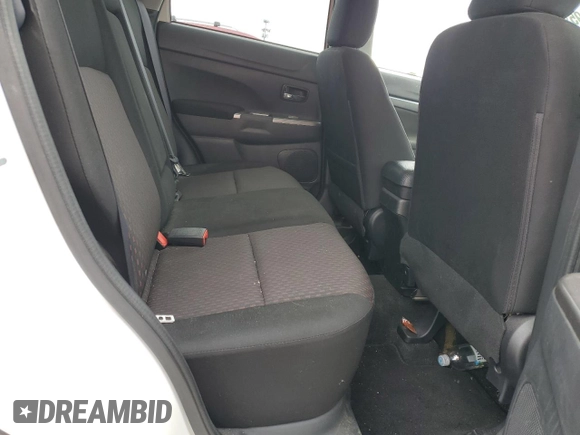 2019 Mitsubishi Outlander ES z VIN JA4AP3AU9KU004394, wystawiony jako Copart lot #58581695 z przebiegiem 52 561 mil mil oraz Czysty tytuł • Clean title. Historia ofert i sprzedaży dostępna na DreamBid. Obrazek 11.