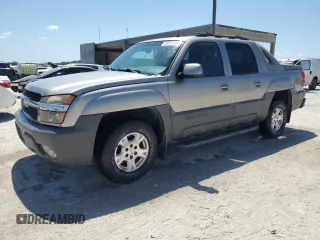 2002 Chevrolet Avalanche with VIN 3GNEK13T72G156912, listed as a Copart auction lot 55011765 with 176,766 mi miles and Clean Title. Bid and sale history available at carsss.com. Image 1.