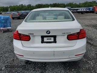 2015 BMW 3 Series 328i xDrive z VIN WBA3B5C58FF962349, wystawiony jako Copart lot #57856995 z przebiegiem 74 821 mil mil oraz Szkoda całkowita • Salvage title. Historia ofert i sprzedaży dostępna na DreamBid. Obrazek 6.