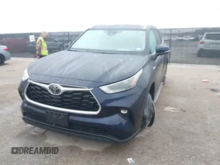 2022 Toyota Highlander XLE z VIN 5TDGZRAH5NS559562, wystawiony jako IAAI lot #41540293 z przebiegiem 36 421 mil mil oraz . Historia ofert i sprzedaży dostępna na DreamBid. Obrazek 17.