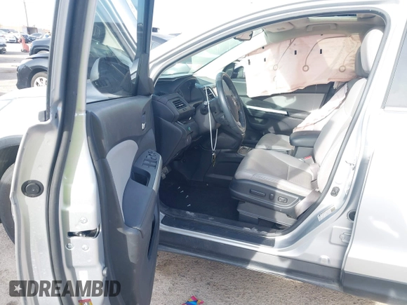 2015 Honda CR-V EX-L with VIN 2HKRM3H71FH557008, listed as a IAAI auction lot 41870926 with 114,747 mi miles. Bid and sale history available at carsss.com. Image 5.