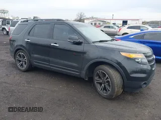 2013 Ford Explorer Sport z VIN 1FM5K8GT5DGB30203, wystawiony jako IAAI lot #42040988 z przebiegiem 152 131 mil mil oraz . Historia ofert i sprzedaży dostępna na DreamBid. Obrazek 1.