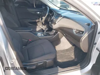 2018 Chevrolet Malibu LT with VIN 1G1ZD5ST8JF200017, listed as a IAAI auction lot 41859789 with 69,689 mi miles and . Bid and sale history available at DreamBid. Image 5.