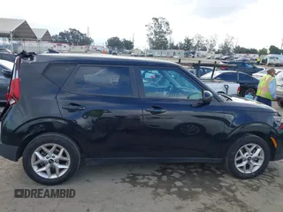 2021 Kia Soul S with VIN KNDJ23AU7M7126130, listed as a IAAI auction lot 42118112 with 21,773 mi miles and . Bid and sale history available at DreamBid. Image 13.