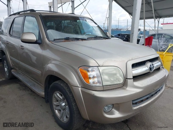 2005 Toyota Sequoia SR5 with VIN 5TDZT34AX5S246092, listed as a IAAI auction lot 41933254 with 244,865 mi miles. Bid and sale history available at carsss.com. Image 1.