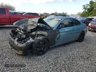 2008 BMW 3 Series 328xi z VIN WBAWV535X8P078396, wystawiony jako Copart lot #52626085 z przebiegiem 220 906 mil mil oraz Szkoda całkowita • Salvage title. Historia ofert i sprzedaży dostępna na DreamBid. Obrazek 1.