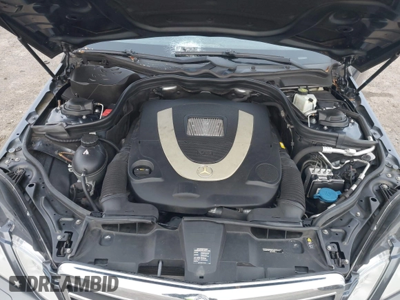 2010 Mercedes-Benz E-Class E 550 Luxury with VIN WDDHF9AB8AA144791, listed as a IAAI auction lot 41247610 with 138,972 mi miles. Bid and sale history available at carsss.com. Image 10.